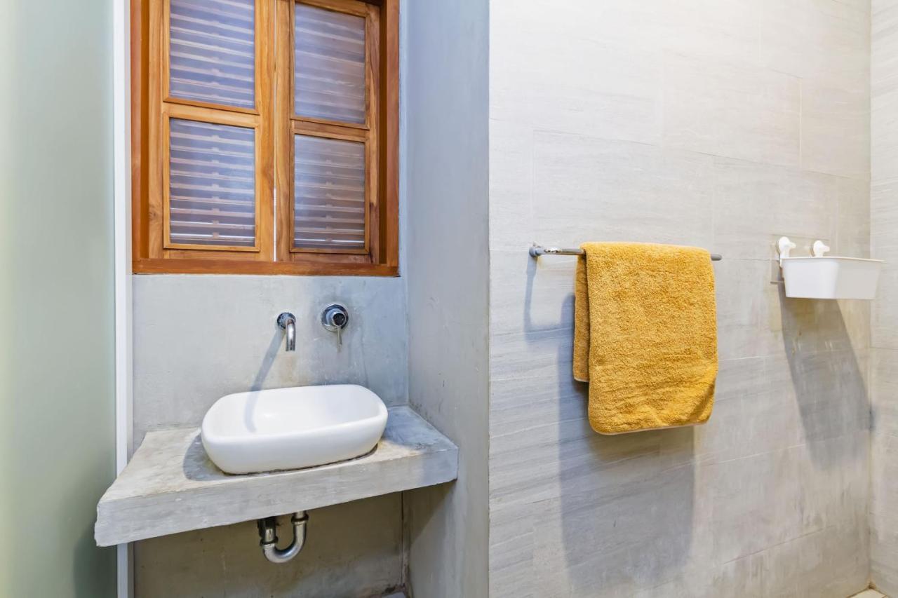Seruni Guest House Denpasar Zewnętrze zdjęcie
