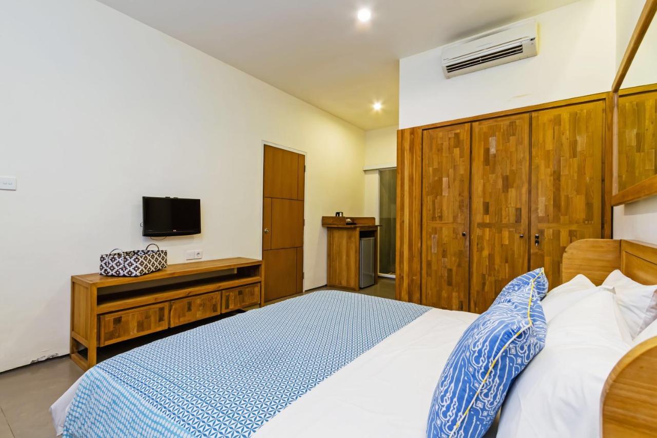 Seruni Guest House Denpasar Zewnętrze zdjęcie