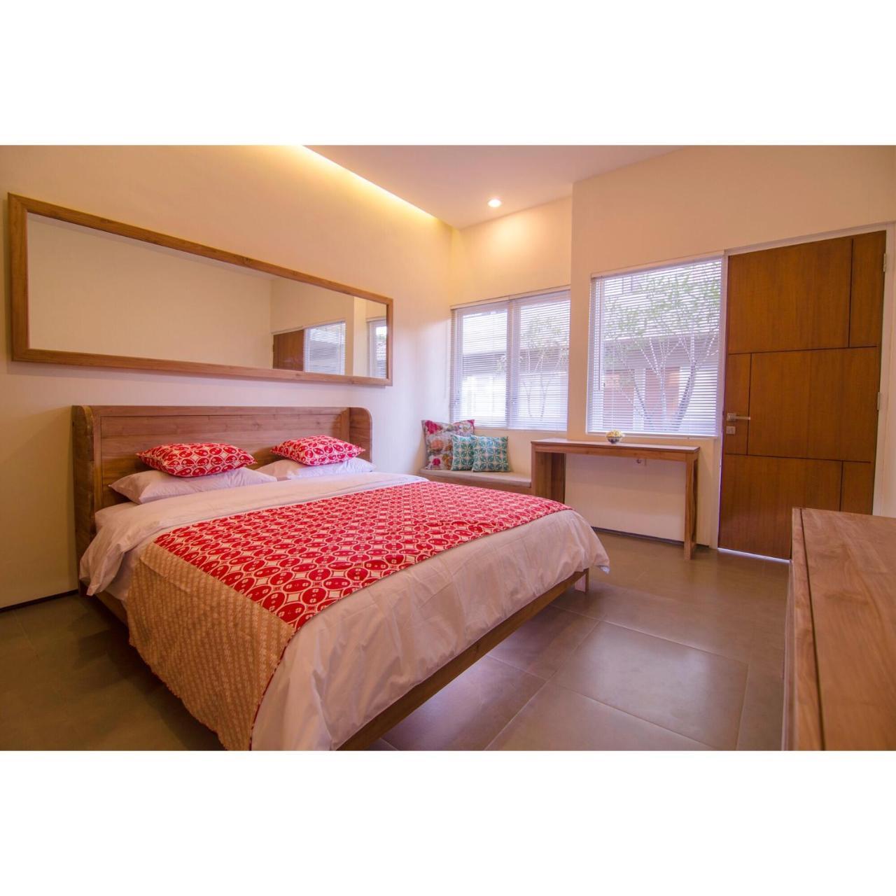 Seruni Guest House Denpasar Zewnętrze zdjęcie